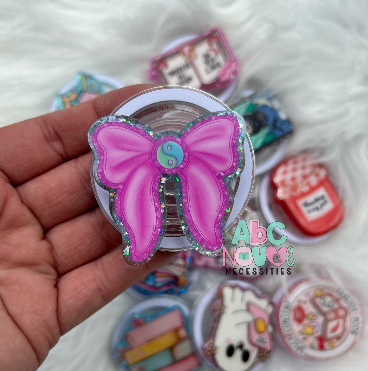 Bookish Magnetic Grips